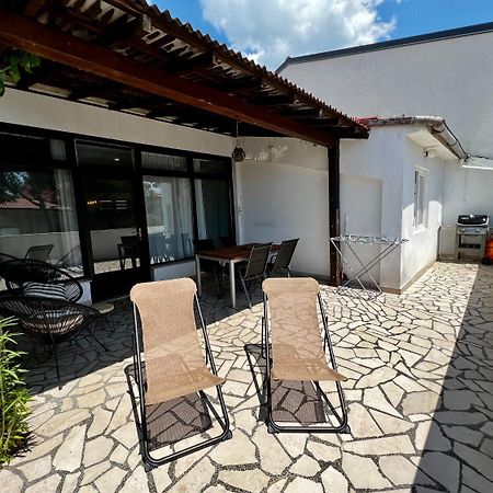 Apartment Denis - Great Location & Large Terrace Makarska Dış mekan fotoğraf